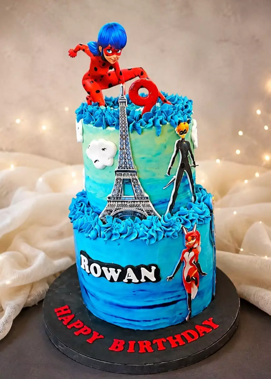 Ladybug in Paris - Children's cakes