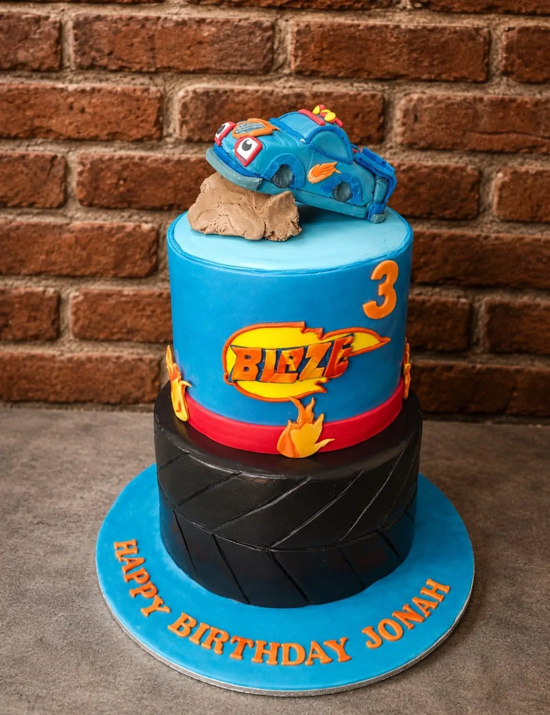 Monster Wheels - Childrens cakes