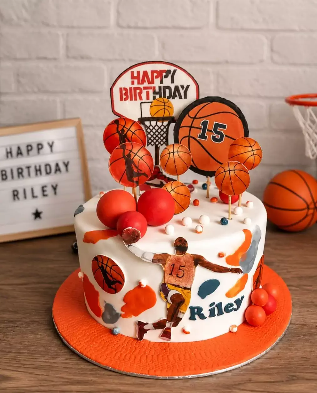 Slam Dunk Celebration - Children's cakes