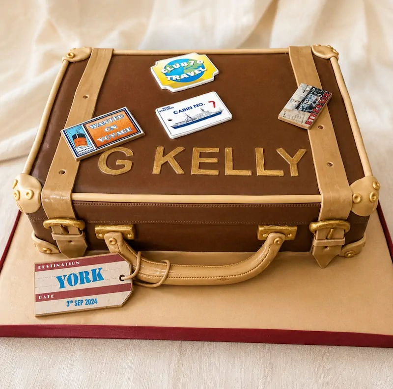 Vintage Suitcase Cake